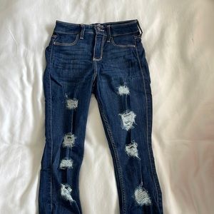 Dark blue ripped skinny jean